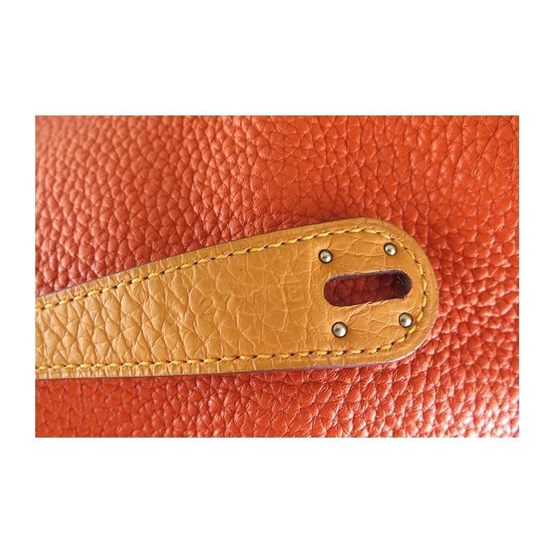 Hermes Lindy 30 Eclat Bicolor Orange Moutard Clemence Leather Bag - RARE For Sale 3