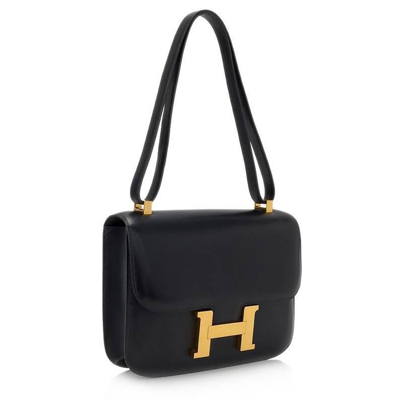 Hermes Black Box Calf Leather Constance 23cm Shoulder Bag In Excellent Condition For Sale In Singapore, SG