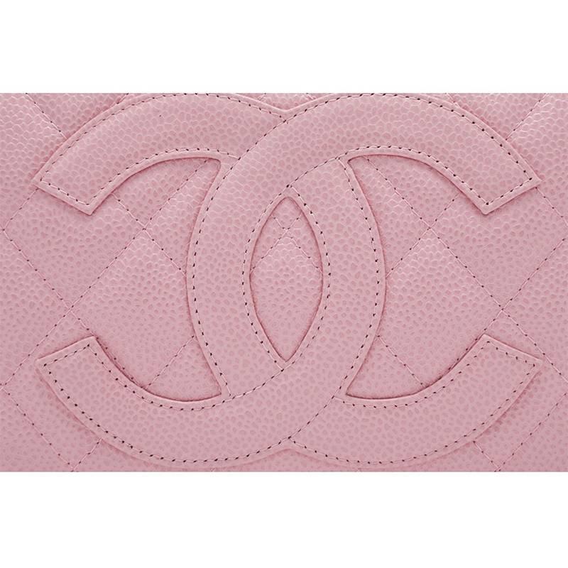 Women's Chanel Pink CC Quilted Caviar Leather Shoulder Bag For Sale