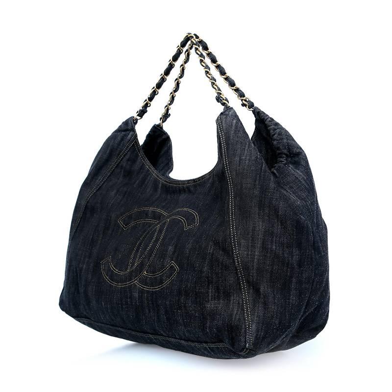 Chanel Denim Jumbo XL Coco Cabas Shoulder Tote Overnighter Bag In Excellent Condition For Sale In Singapore, SG