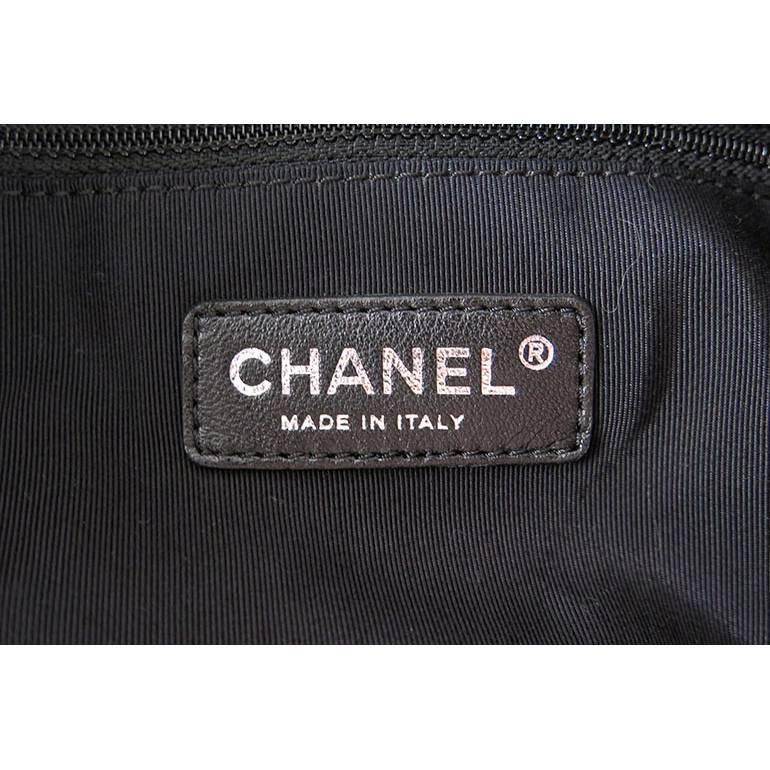 Women's Chanel Black Vinyl Coco Spirit Cabas Maxi XL Tote Bag For Sale