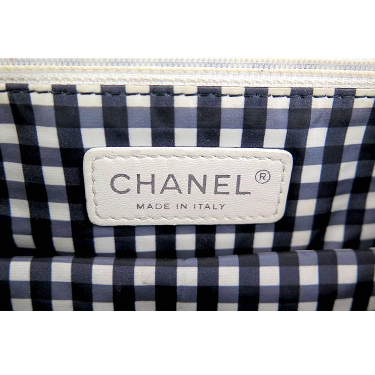 Chanel Black Patent Cc Medium Flap Shoulder Bag For Sale 1
