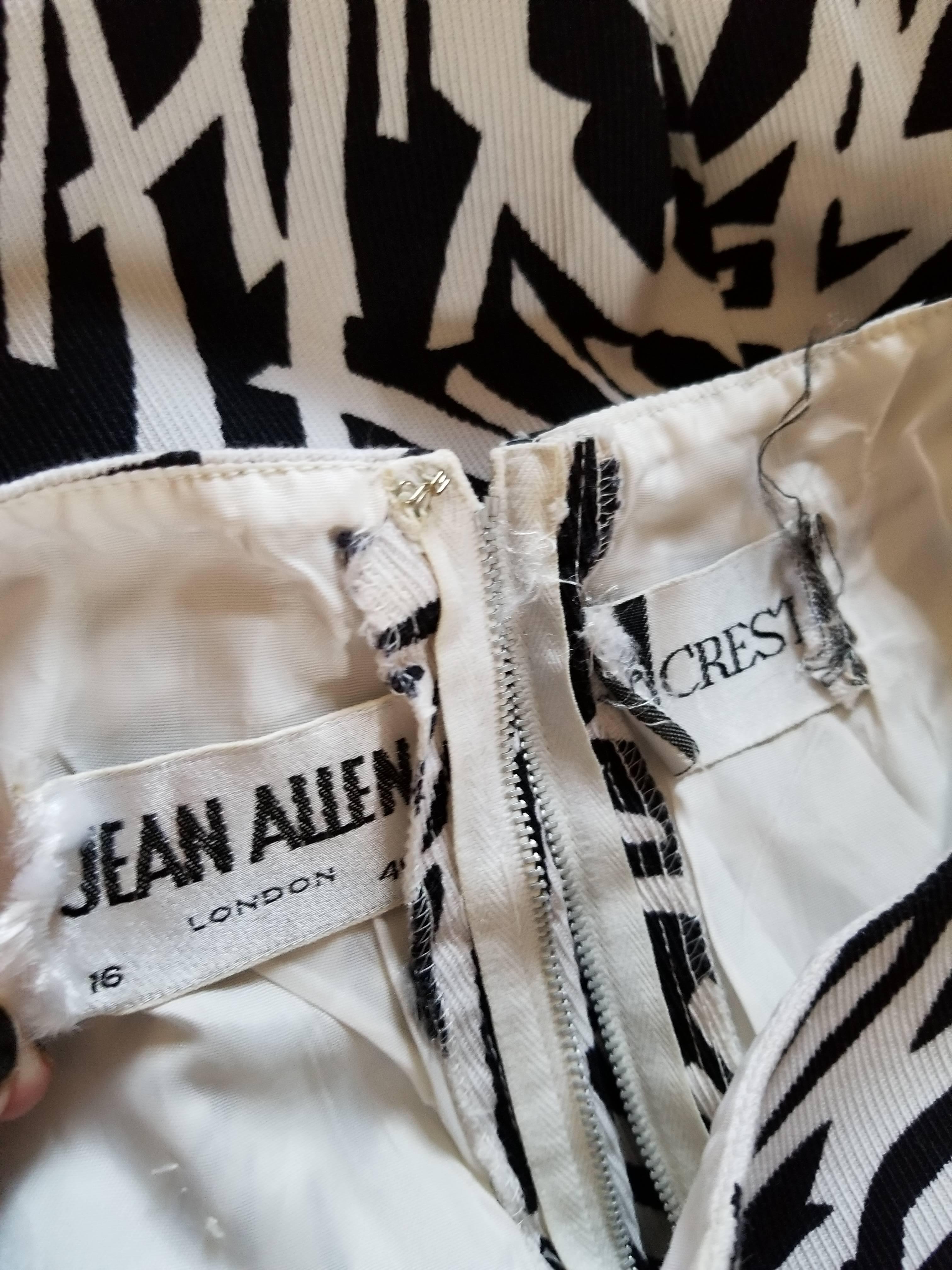 Jean Allen For Cresta Vintage 1960s Black & White Cotton Bow Maxi Dress  In Excellent Condition For Sale In Portsmouth, Hampshire