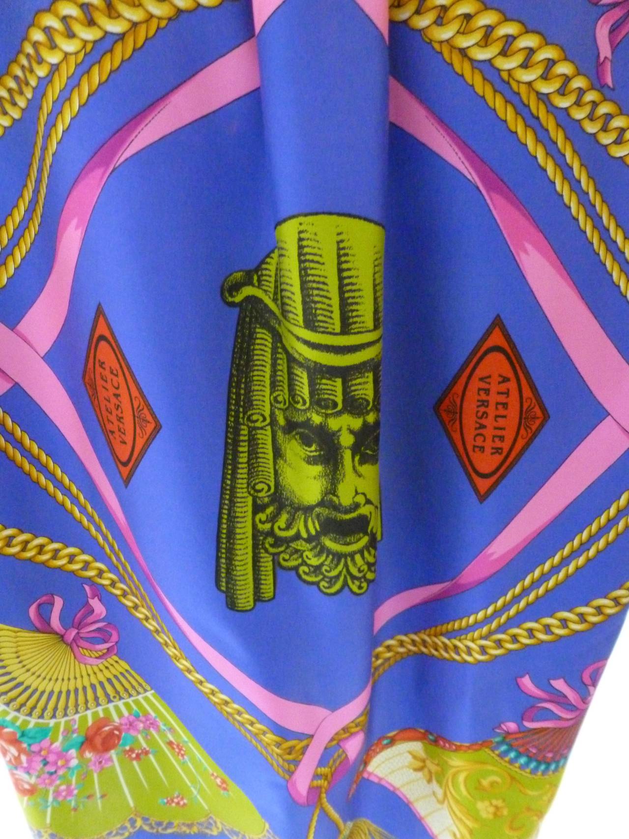 Gianni Versace Couture Oversized Silk Printed Blouse Spring 1991 In Excellent Condition For Sale In W1, GB