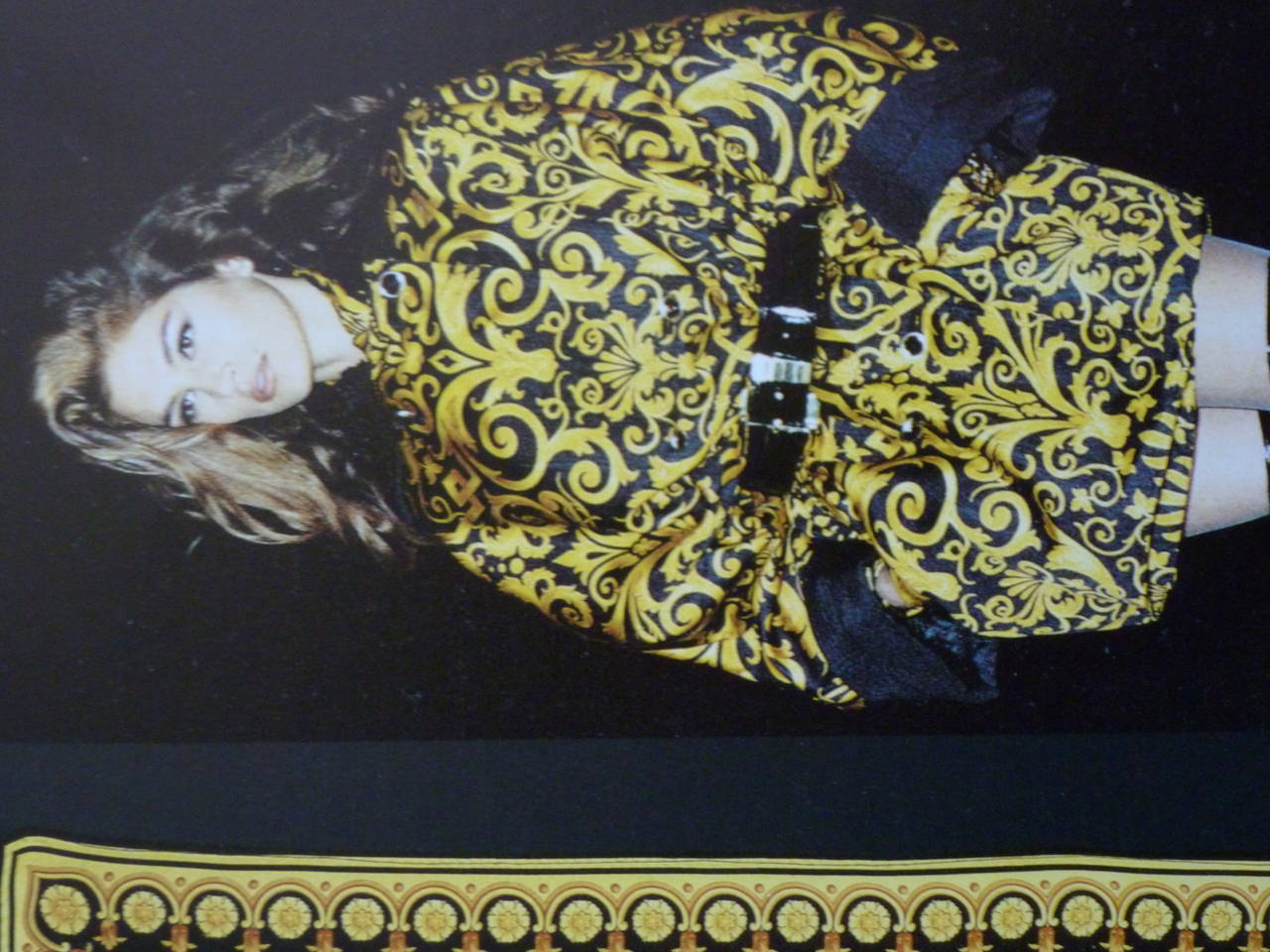 Iconic Gianni Versace Baroque Print Silk Raincoat Fall 1991 In Excellent Condition For Sale In W1, GB
