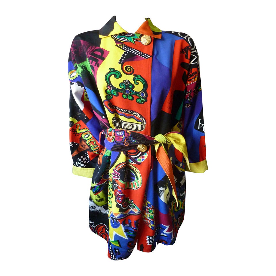 Iconic Gianni Versace Vogue Print Raincoat Spring 1991 For Sale