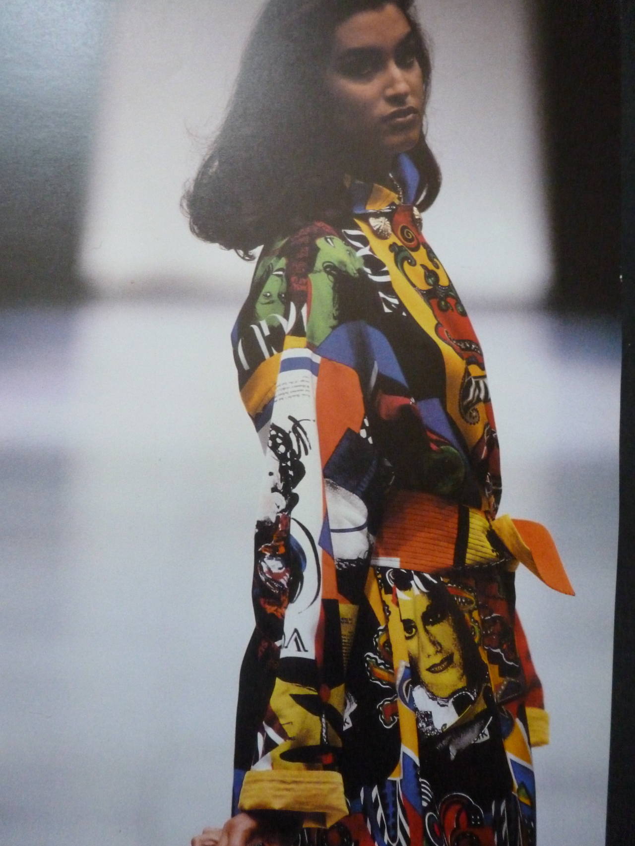 Iconic Gianni Versace Vogue Print Raincoat Spring 1991 In Excellent Condition For Sale In W1, GB