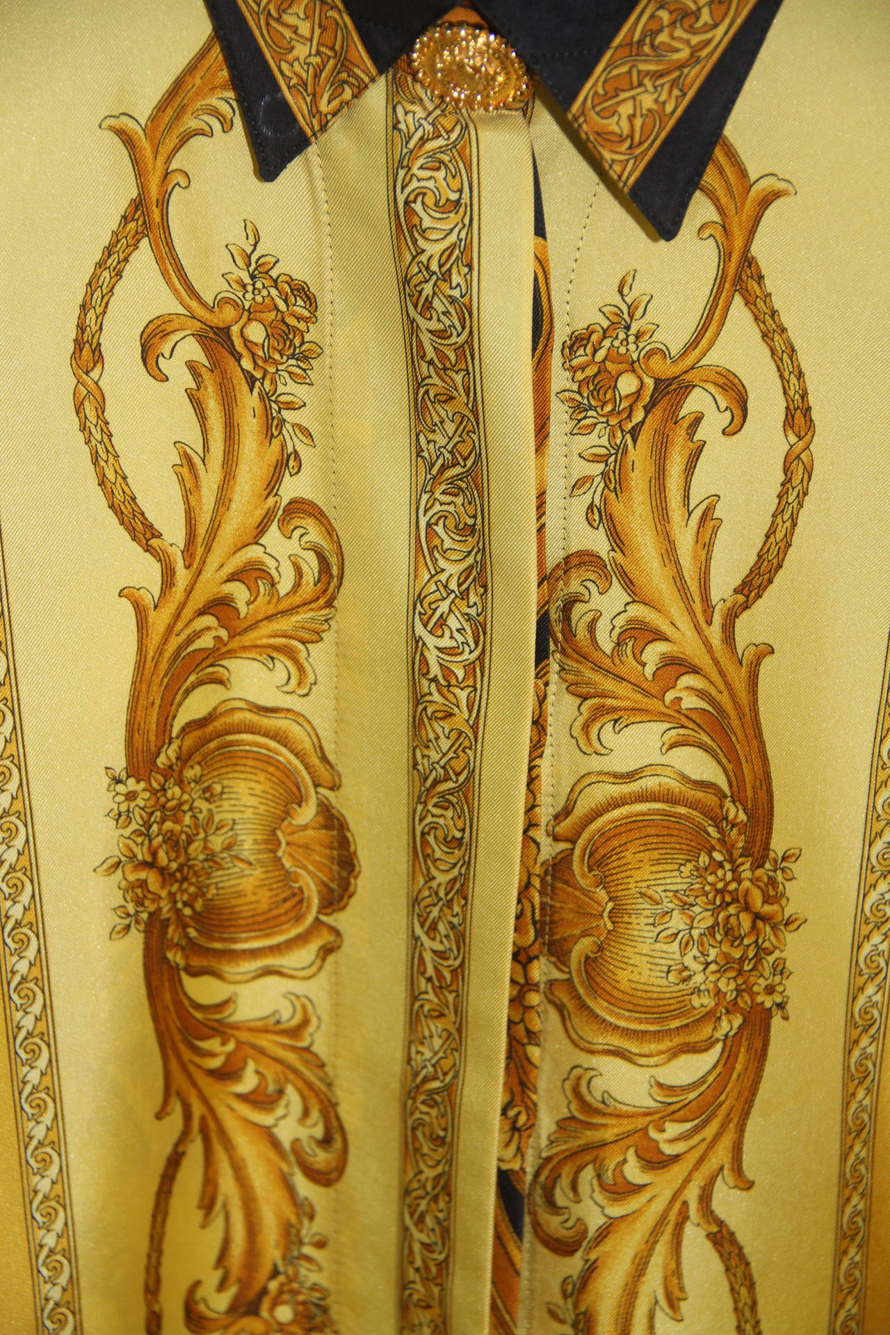 Gianni Versace Bondage Collection Baroque Printed Blouse Fall 1992 In Excellent Condition For Sale In W1, GB