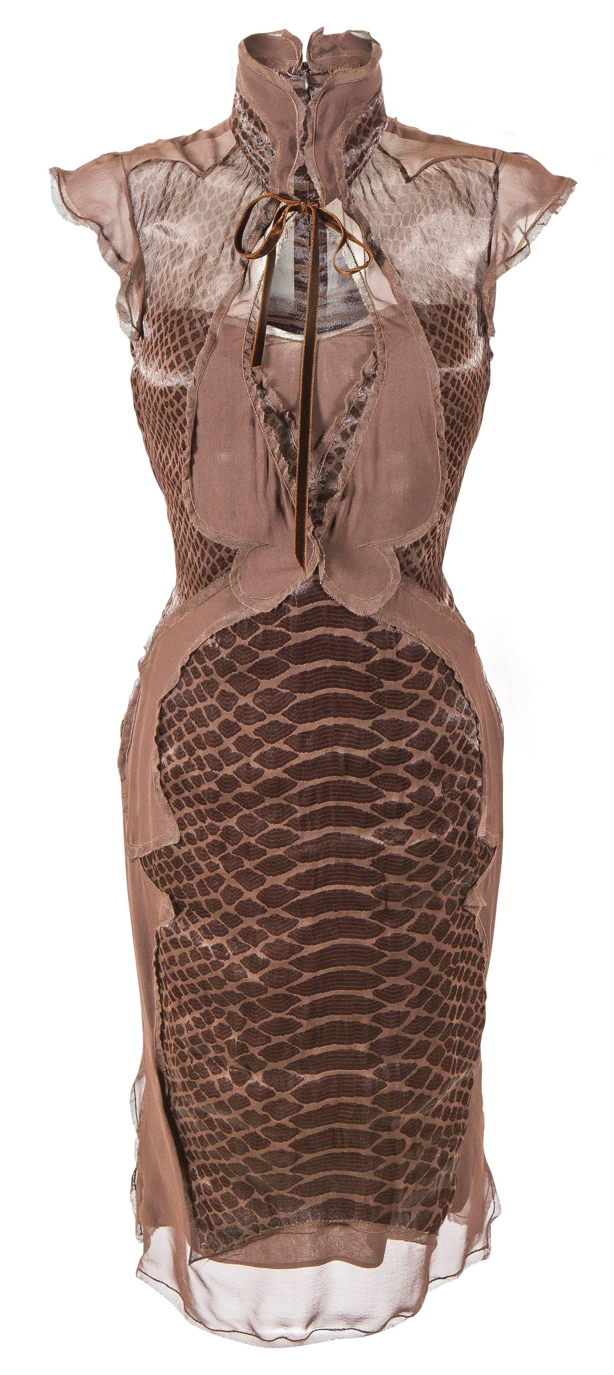 Wichtiges Tom Ford für Yves Saint Laurent Kleid 2004 im Angebot