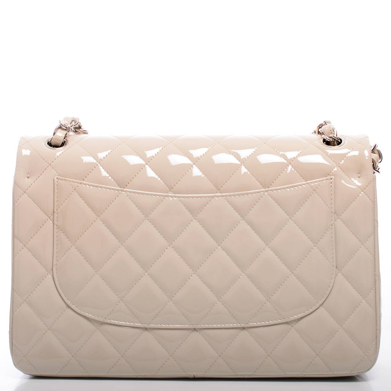 Chanel Light Beige Quilted Patent Jumbo Classic Double Flap Bag In New Condition In New York, NY