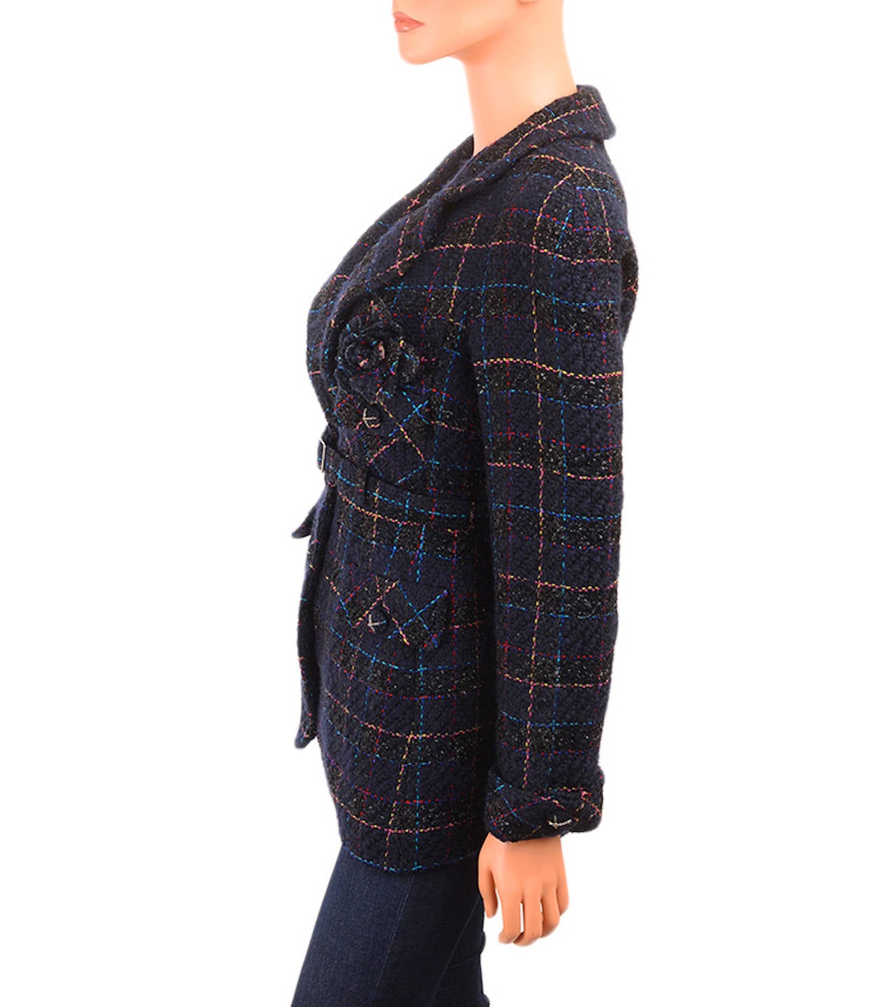 Chanel 07A Navy Black Multicolor Belted Plaid Boucle Jacket 42 10 In Excellent Condition For Sale In New York, NY