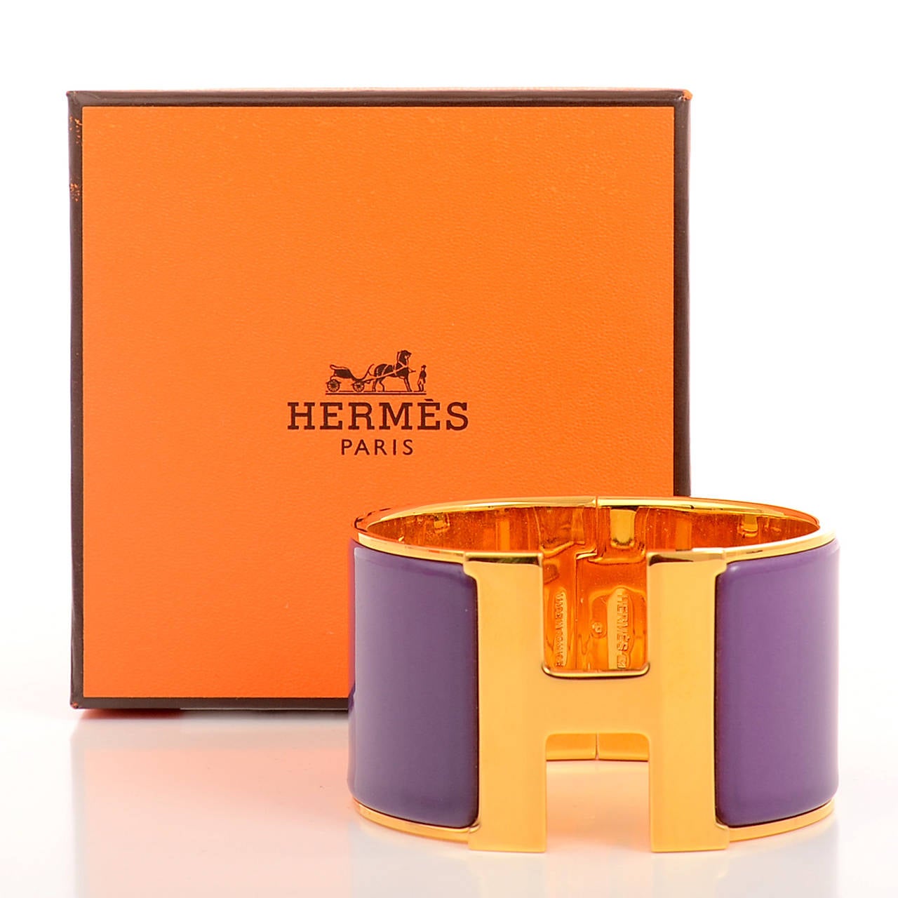 Hermes Mauve Clic Clac H Extra Wide Enamel Bracelet PM In New Condition In New York, NY