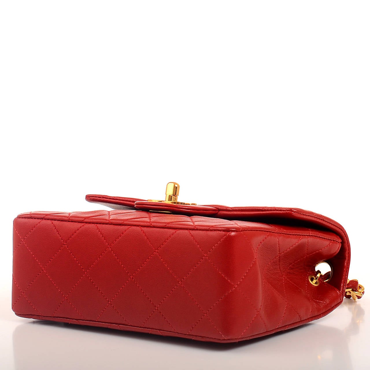 Women's Chanel Vintage Red Quilted Lambskin Mini Classic Flap Bag For Sale