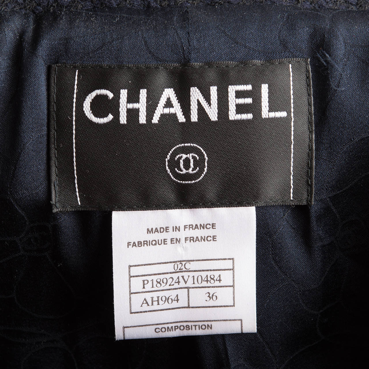 Women's CHANEL Navy Boucle Camellia Buttoned Jacket Blazer 36 4