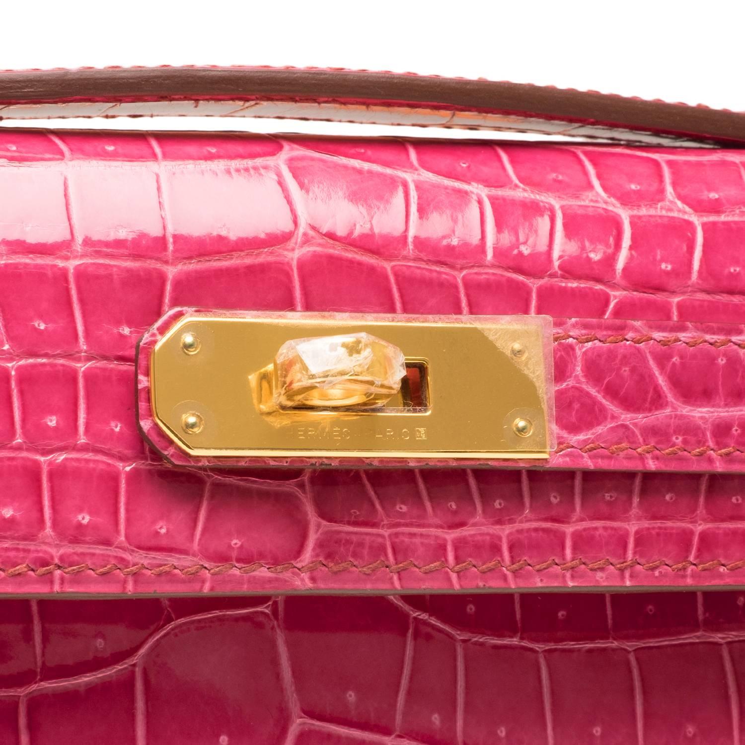 Hermes Fuchsia Shiny Niloticus Crocodile Kelly Cut Gold Hardware NEW For Sale 1