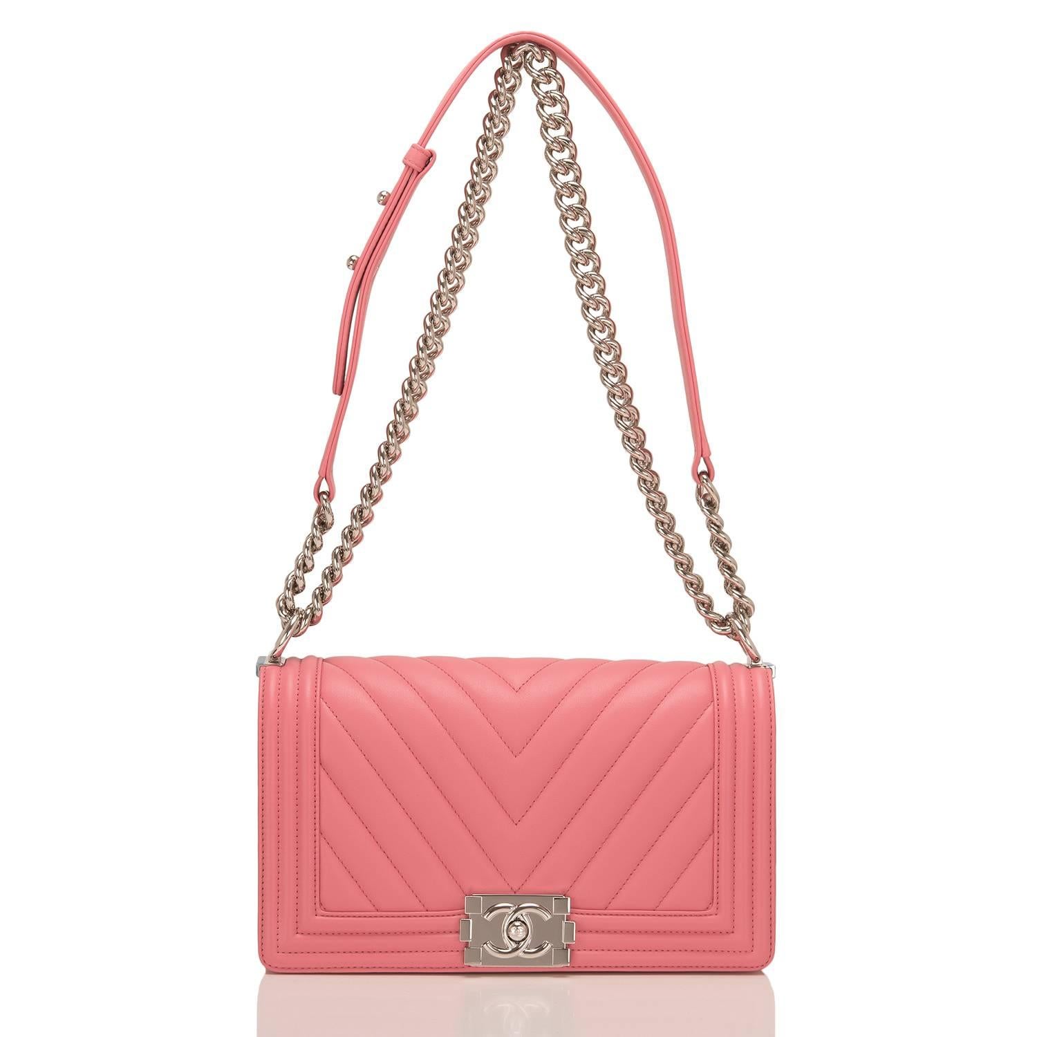 Women's Chanel Pink Chevron Quilted Lambskin Medium Boy Bag For Sale