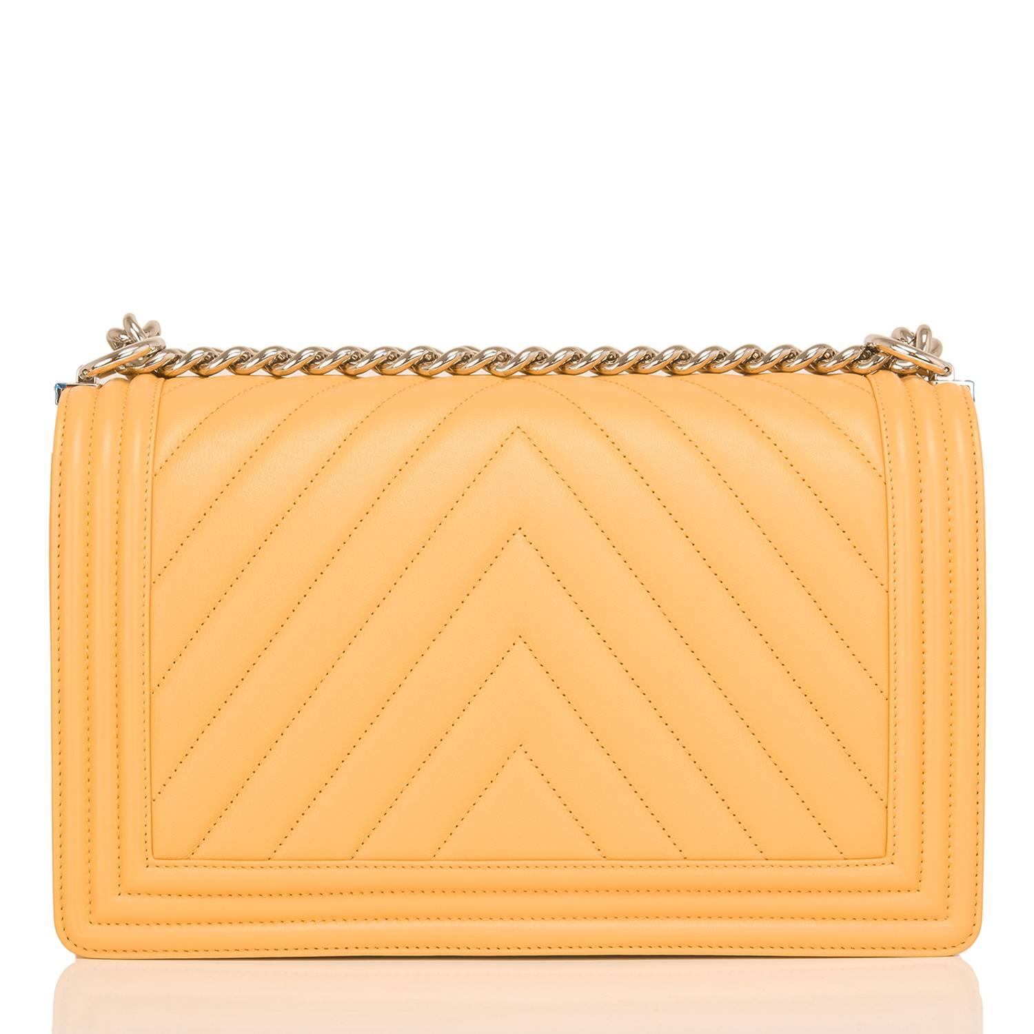 Chanel Yellow Chevron Quilted Lambskin New Medium Boy Bag In New Condition In New York, NY