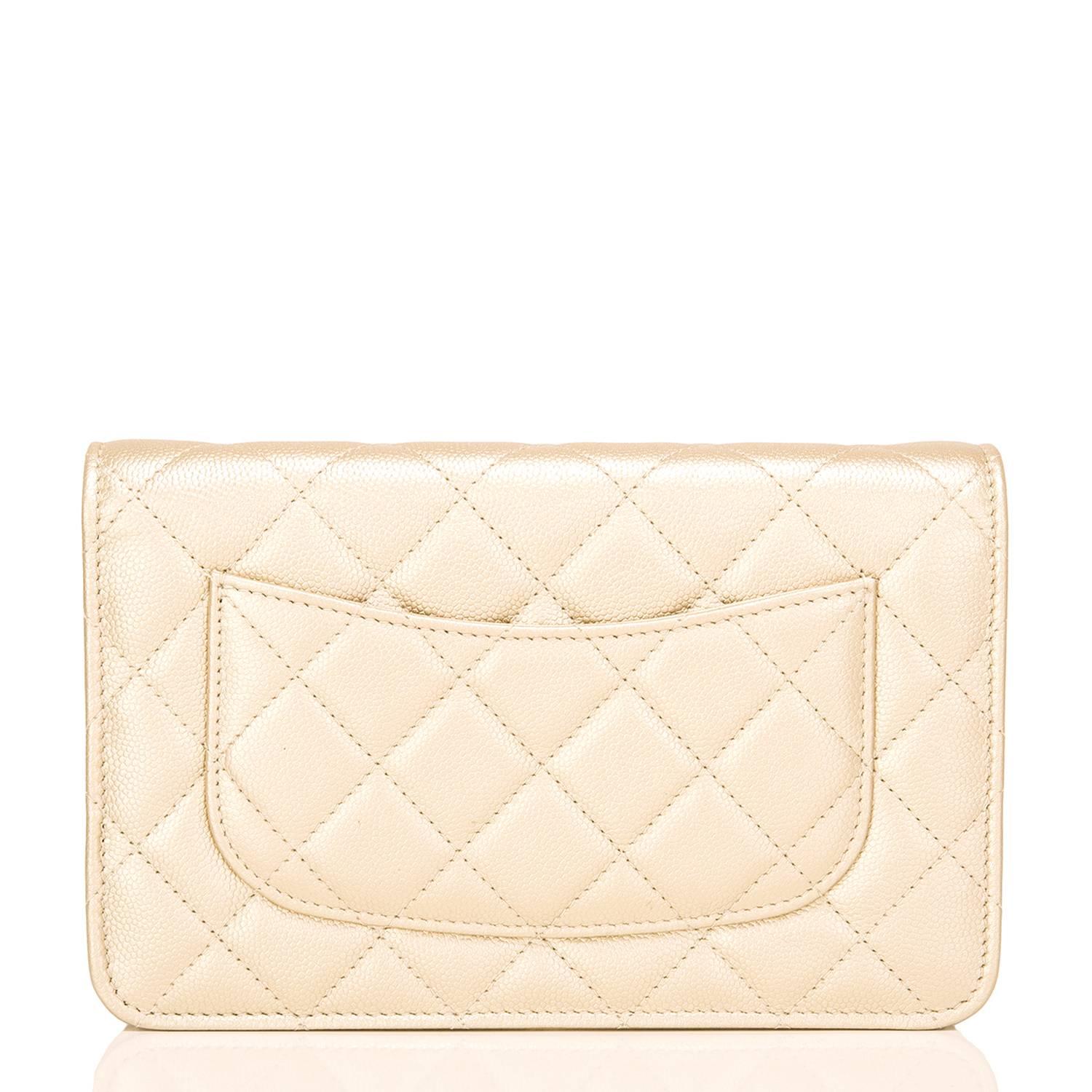 Chanel Gold Quilted Caviar Classic Wallet On Chain (WOC) In New Condition In New York, NY