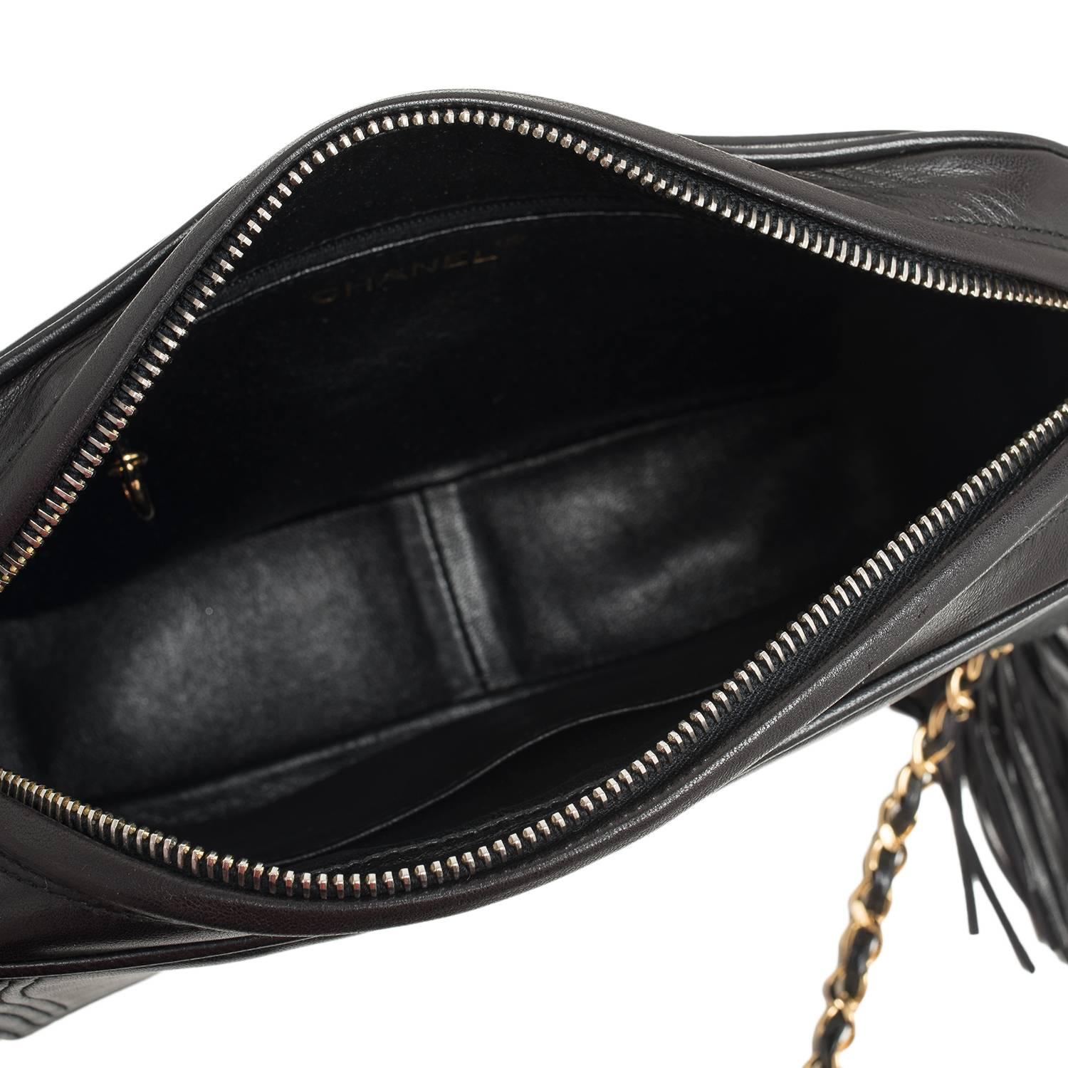 Chanel Vintage Black Lambskin Tasseled Camera Shoulder/Crossbody Bag Gold Hardwa 3
