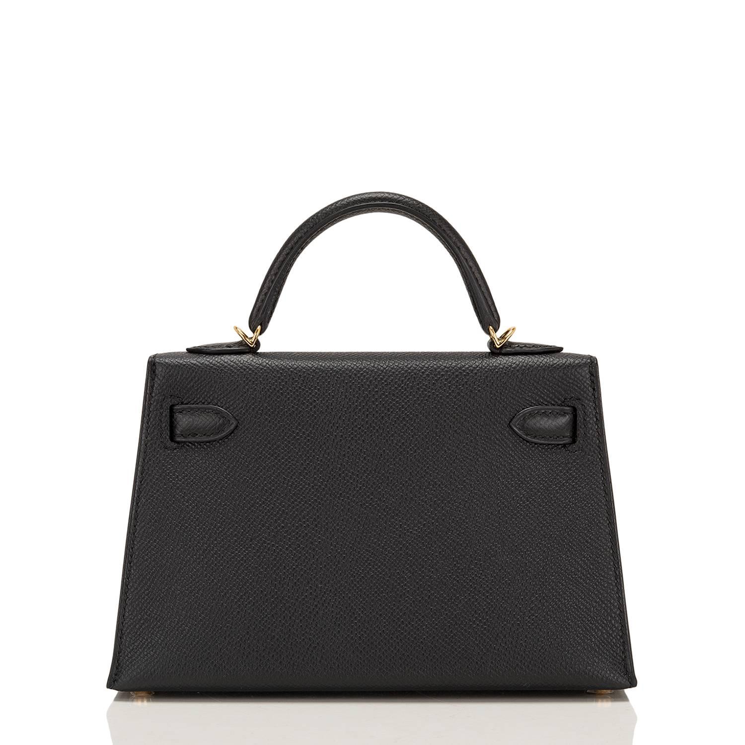 Hermes Black Epsom Sellier Kelly 20cm Gold Hardware In New Condition In New York, NY