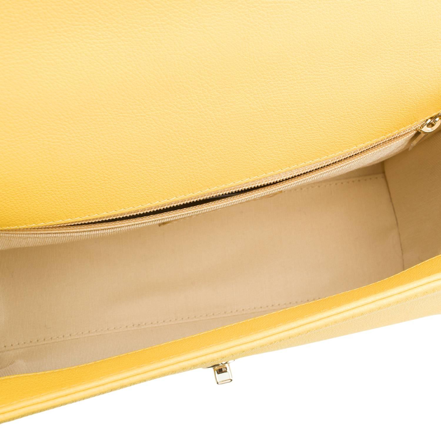 Chanel Yellow Caviar Medium Label Click Flap Bag NEW For Sale 2