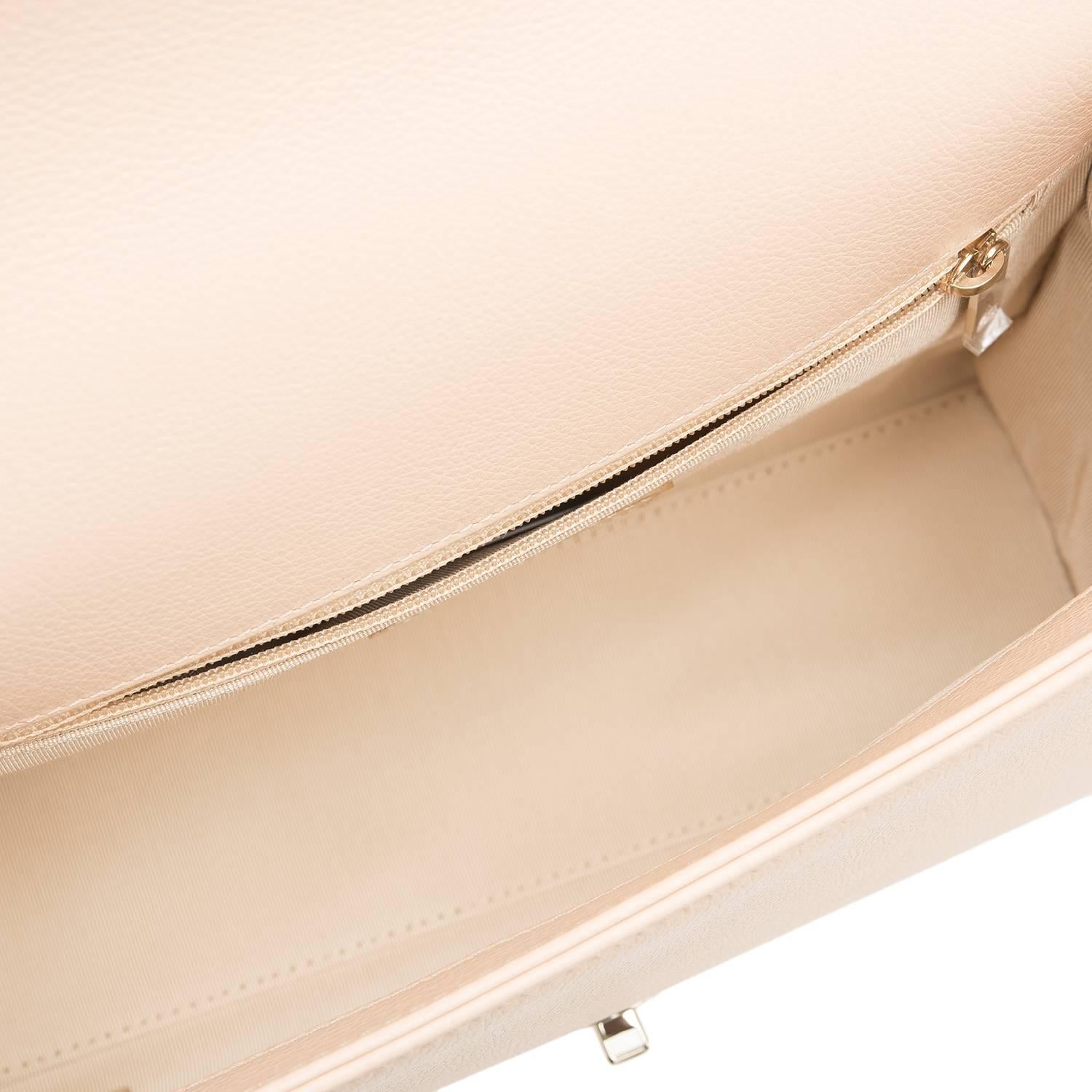 Chanel Light Beige Medium Label Click Flap Bag NEW For Sale 2