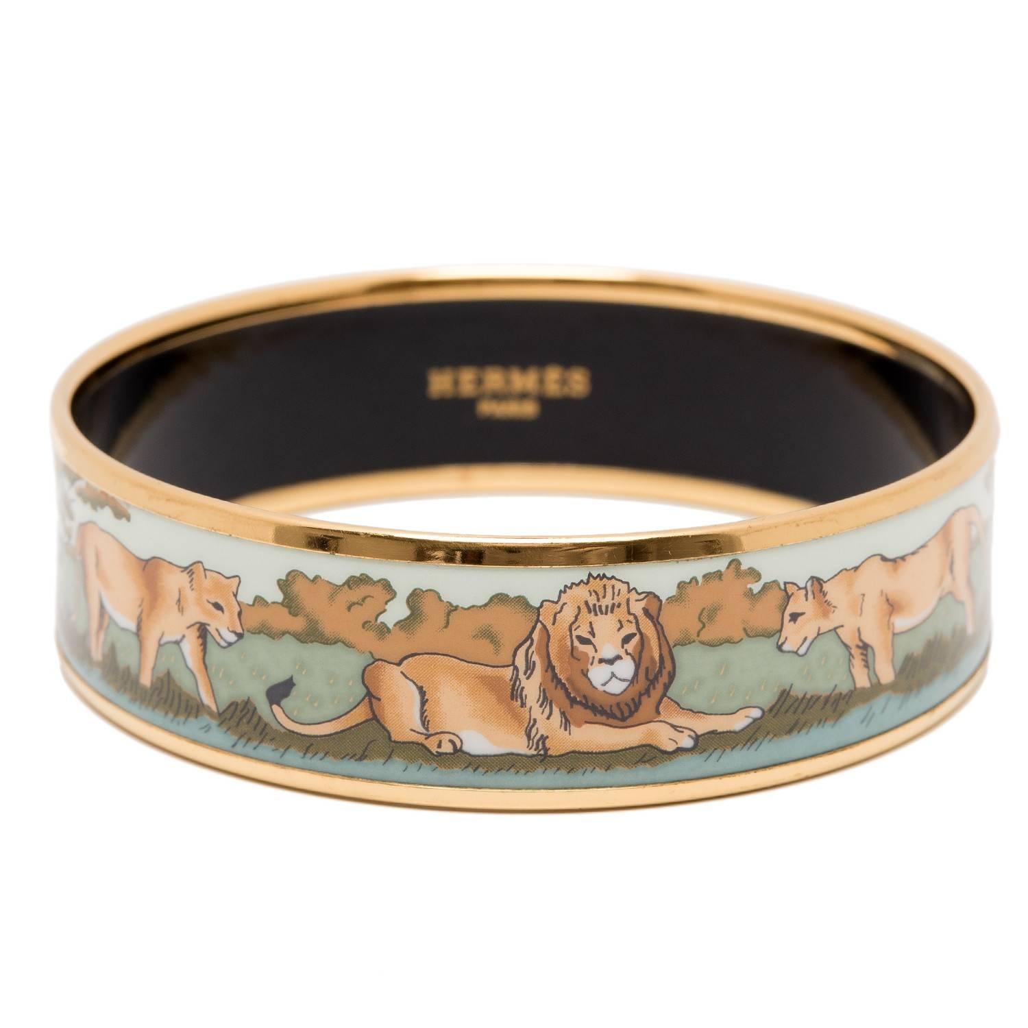Hermes "Safari" Wide Printed Enamel Bracelet PM (65) For Sale