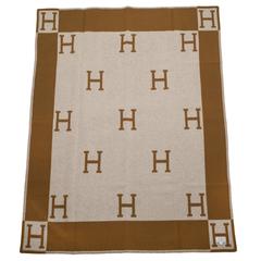 Hermes Classic Avalon Signature H Ecru and Camel Blanket
