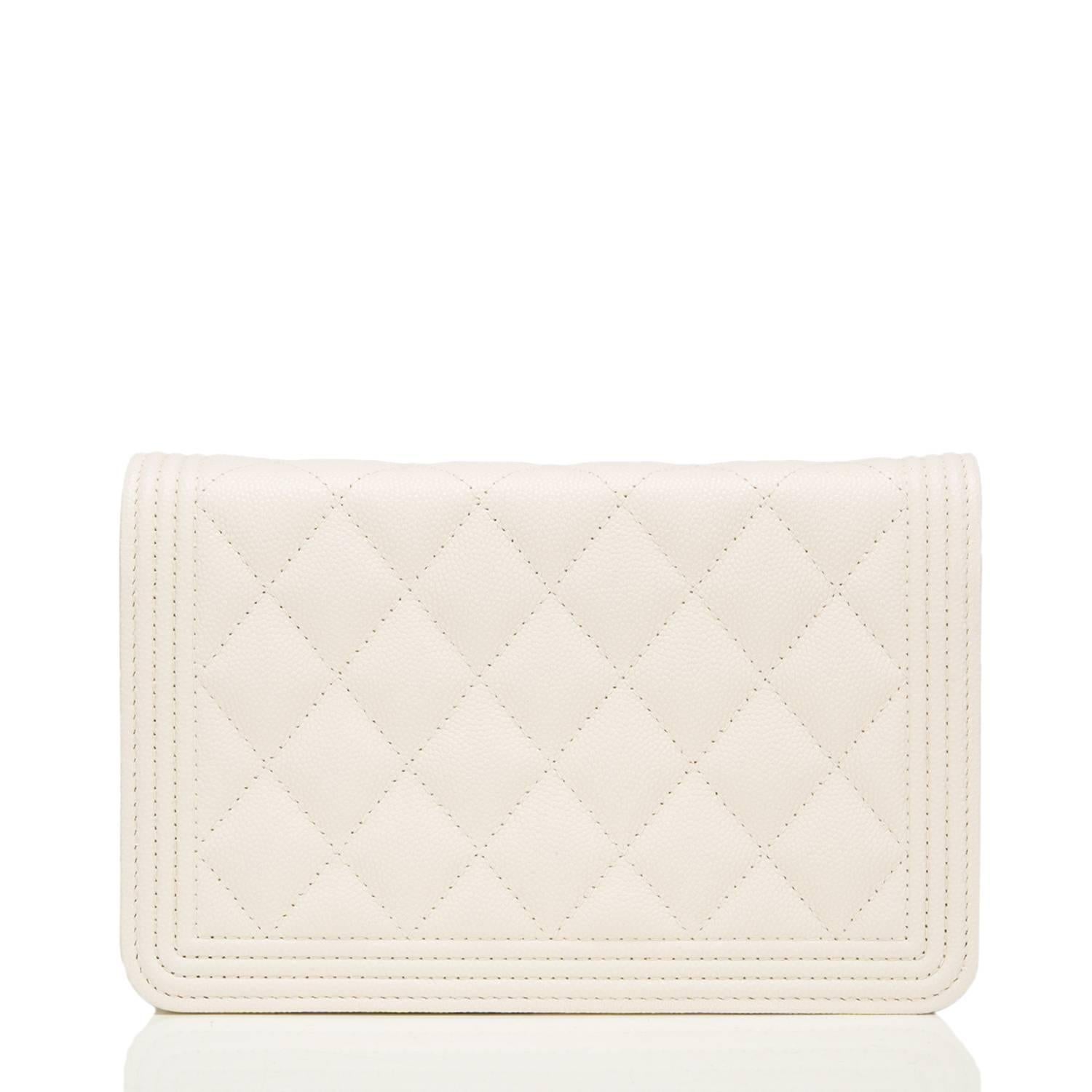 Chanel Ivory Quilted Caviar Boy Wallet On Chain (WOC) In New Condition In New York, NY