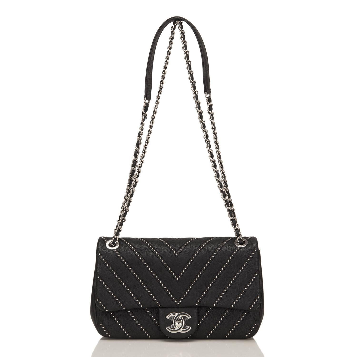 Chanel Black Studded Chevron Calfskin Flap Bag For Sale 2