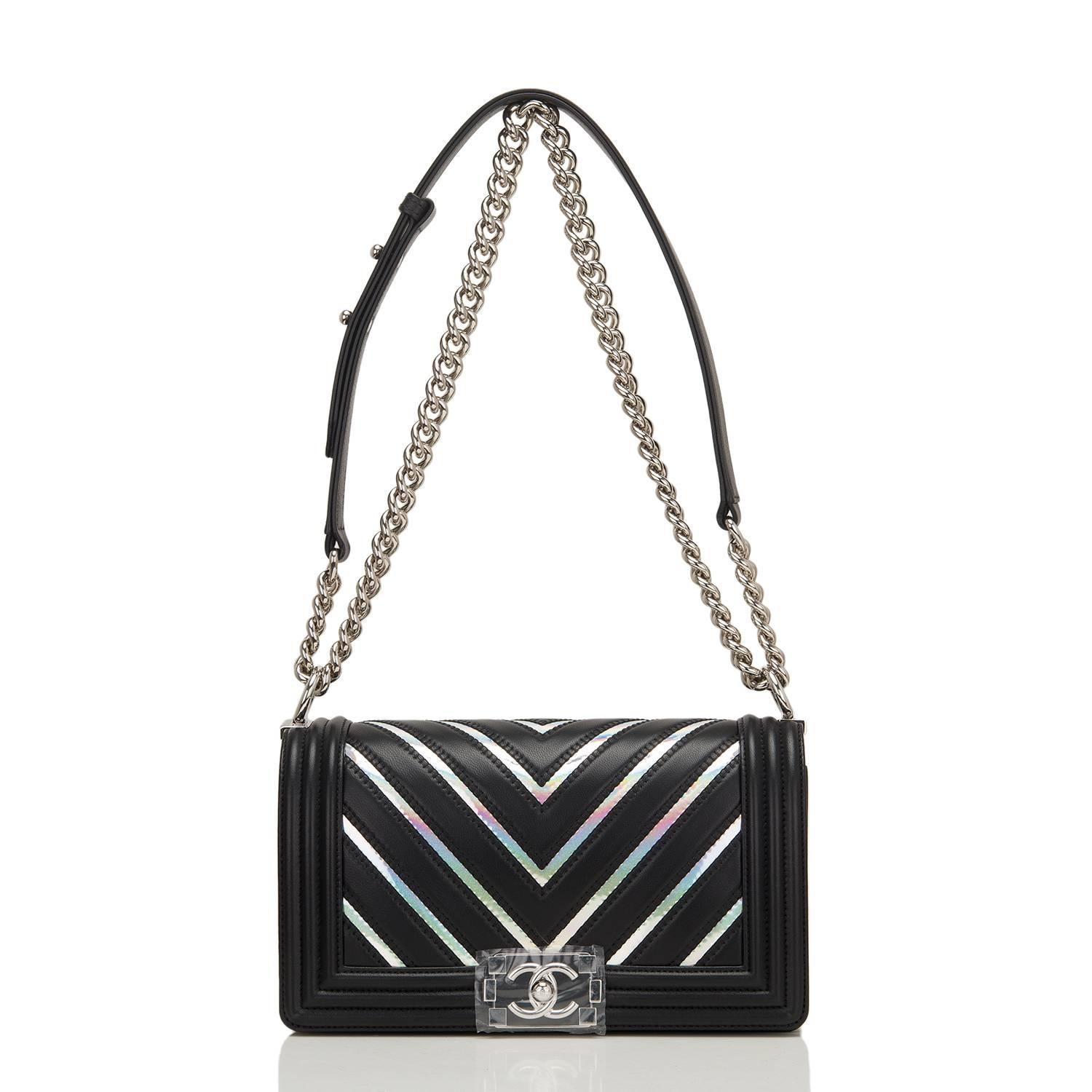 Chanel Black Chevron Iridescent PVC Medium Boy Bag In New Condition For Sale In New York, NY