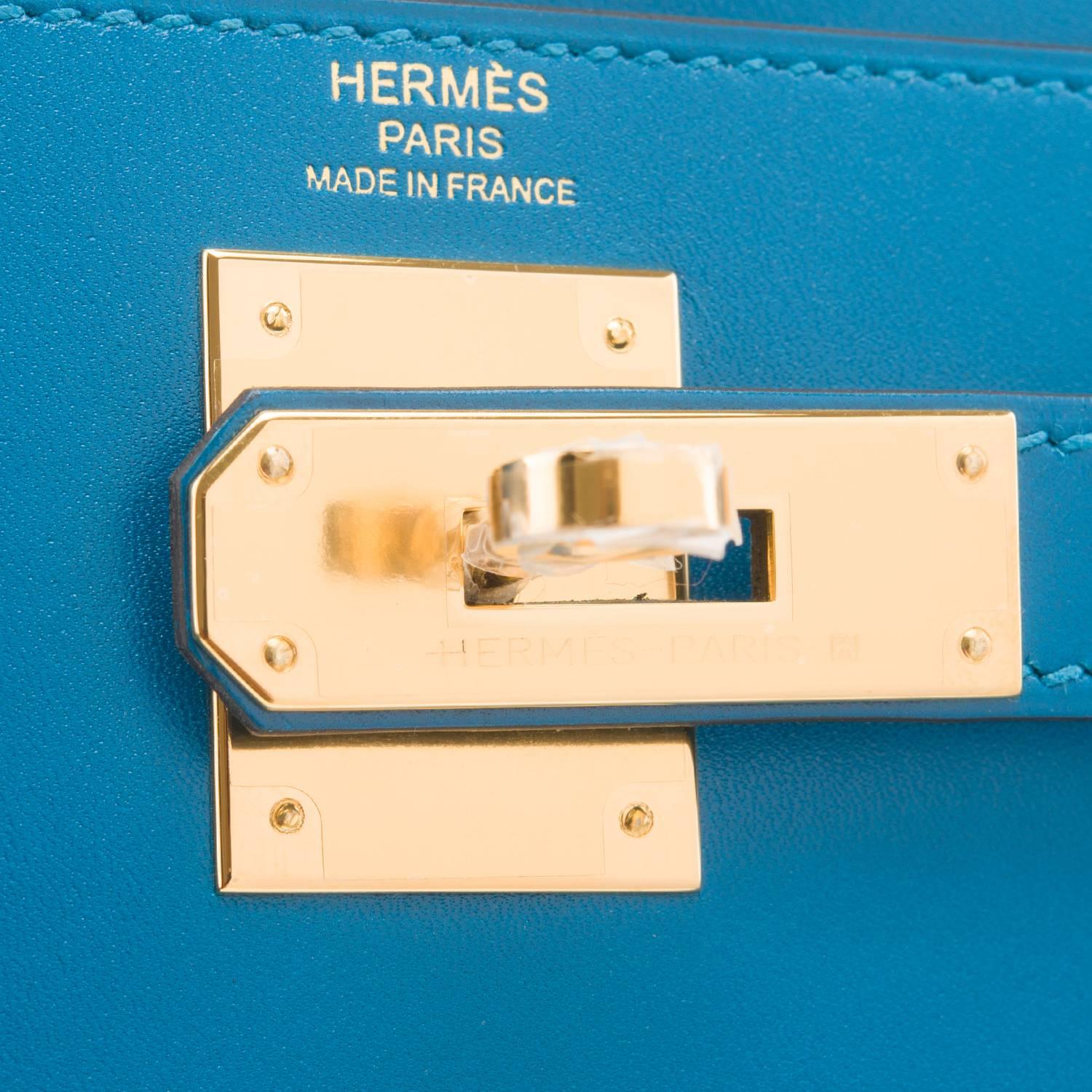 Hermes Blue Izmir Tadelakt Retourne 28cm Gold Hardware Kelly Bag For Sale 1