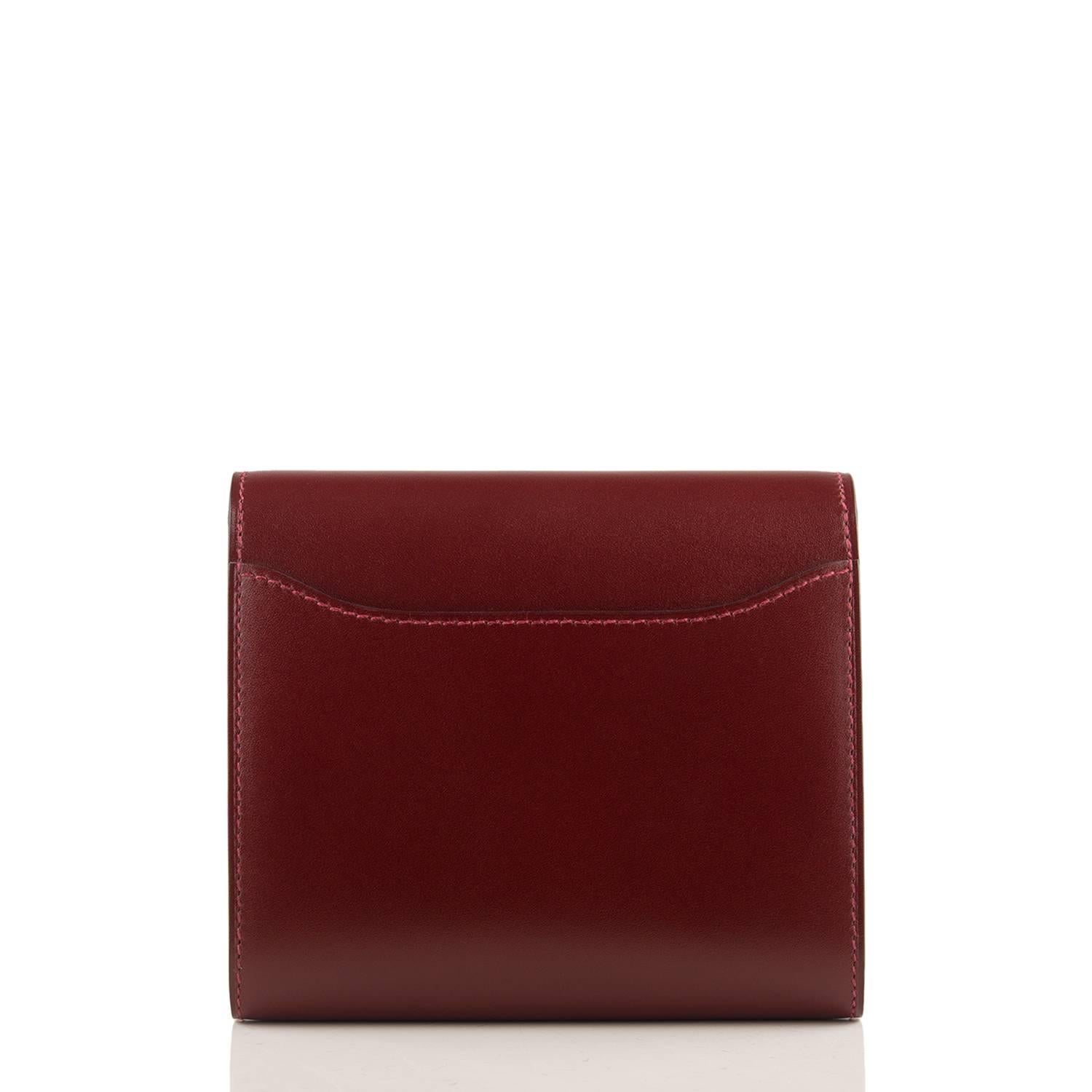 Hermes Rouge H Box Constance Compact Wallet In New Condition For Sale In New York, NY