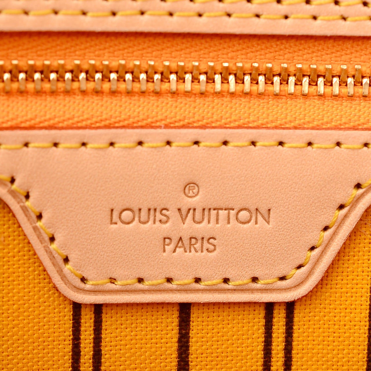Louis Vuitton Monogram Neverfull Pouch Mimosa Interior - A World