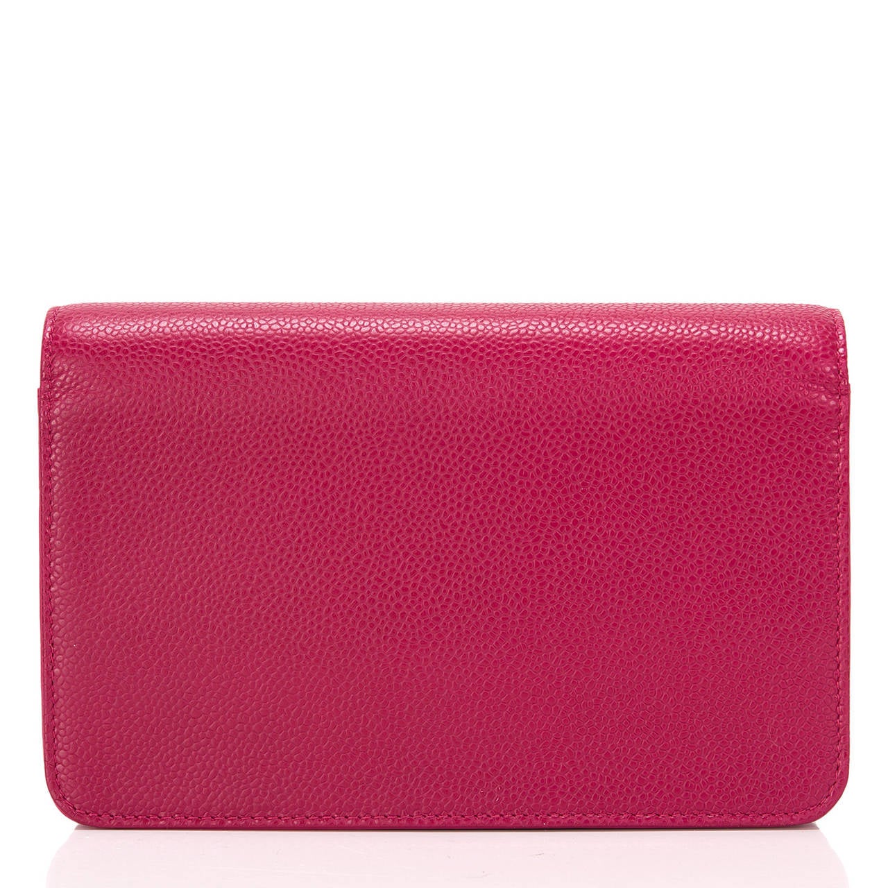 Chanel Dark Pink Caviar CC Wallet On Chain (WOC) In New Condition In New York, NY