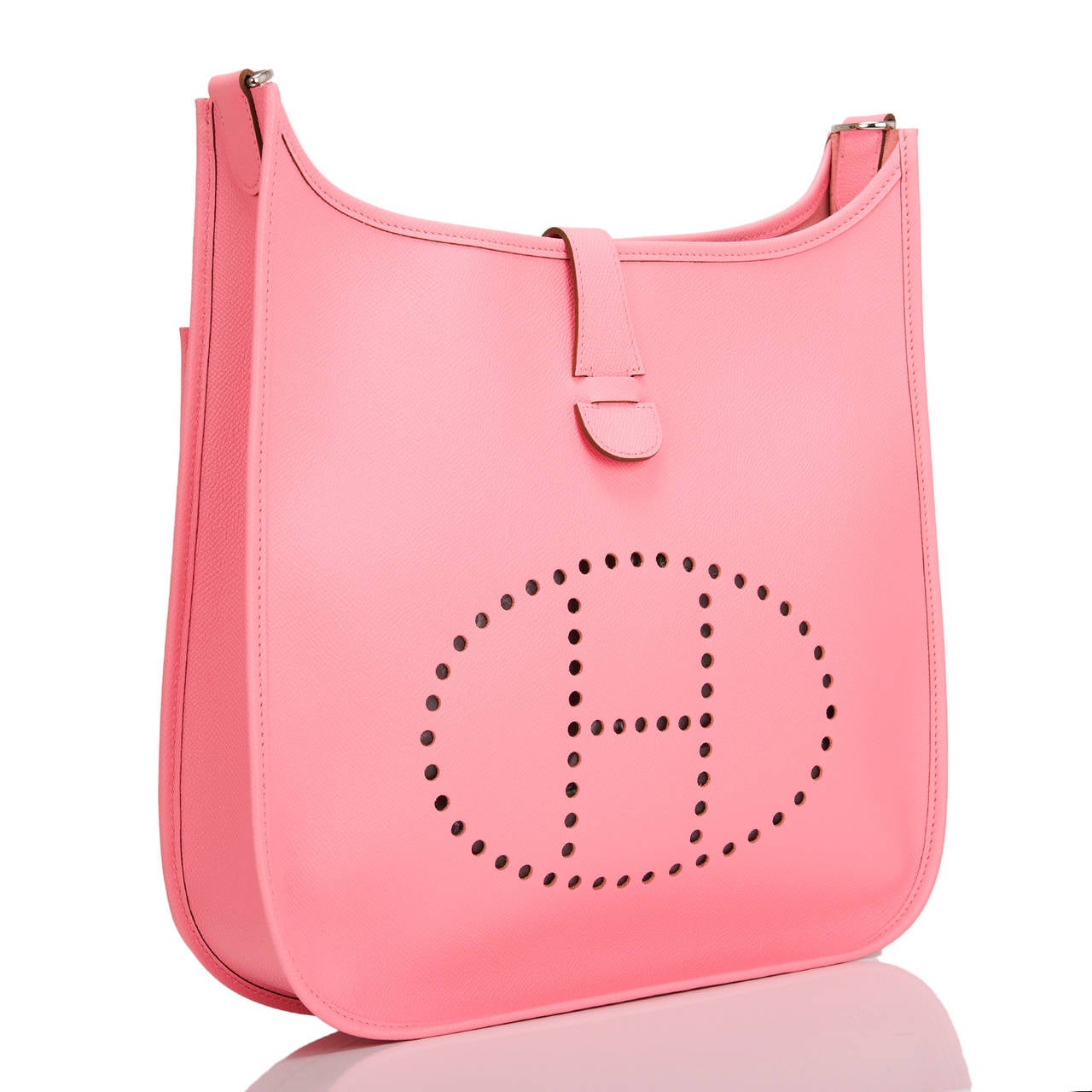 Hermes Rose Confetti (light pink) Evelyne III GM in epsom leather with palladium hardware.

This Evelyne III is made in one of the most coveted new colors – Rose Confetti – in rich textured epsom leather and has palladium hardware, tonal