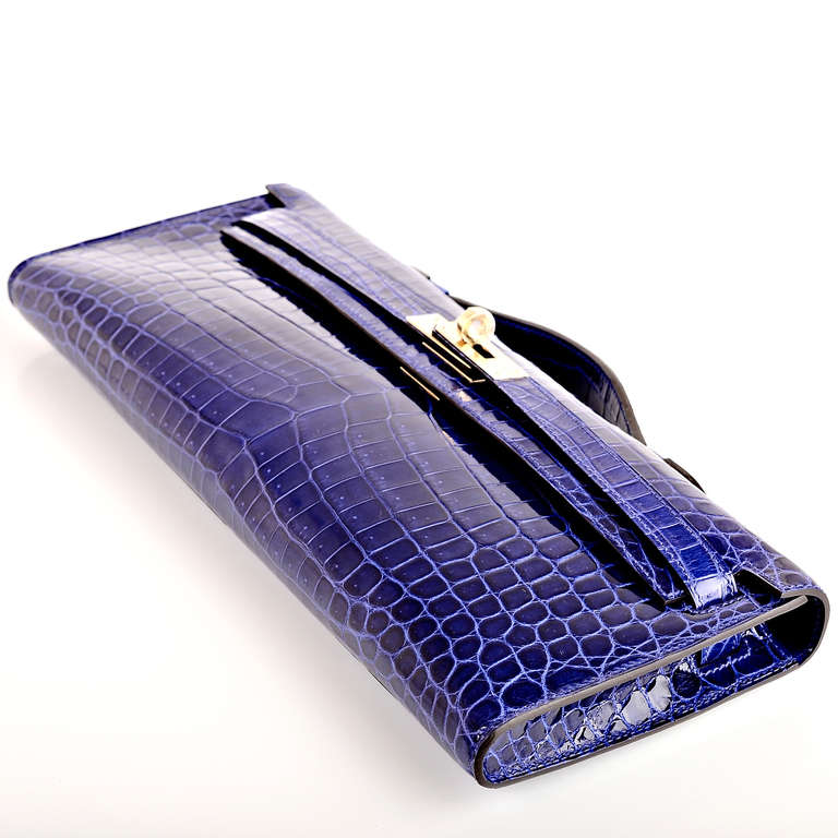 Hermes Bleu Electrique ( Blue Electric) Niloticus Crocodile Kelly Cut Permabrass In New Condition In New York, NY