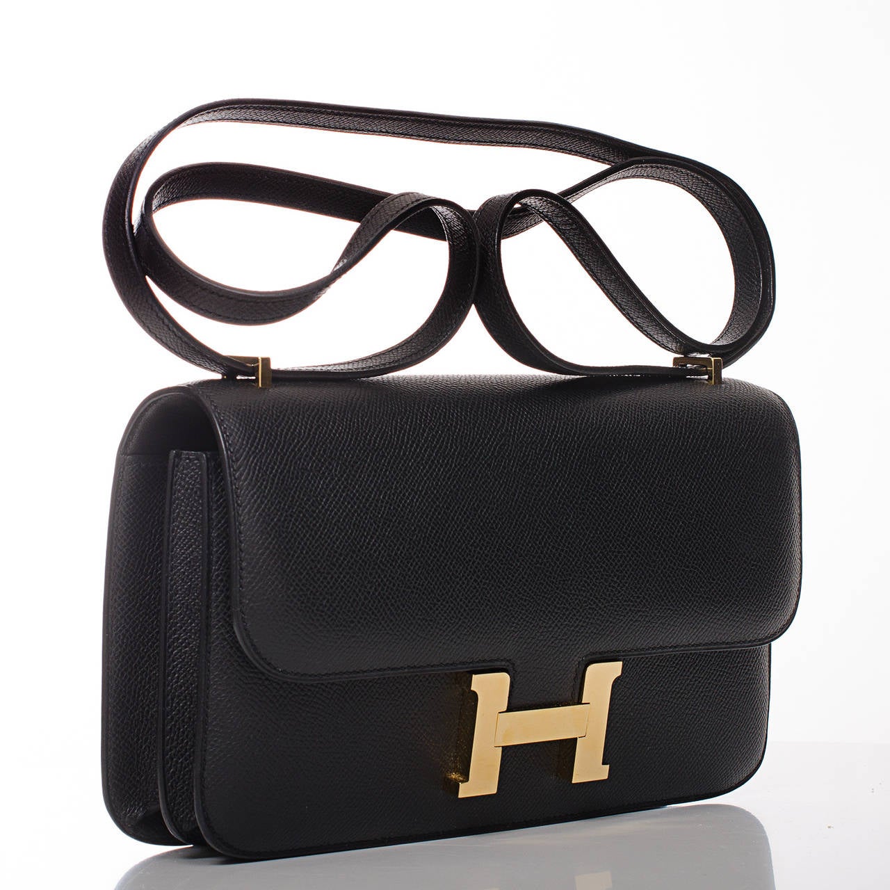 Hermes Black epsom leather Constance Elan 25cm with gold hardware.

This classic Hermes style features tonal stitching, gold hardware, metal 