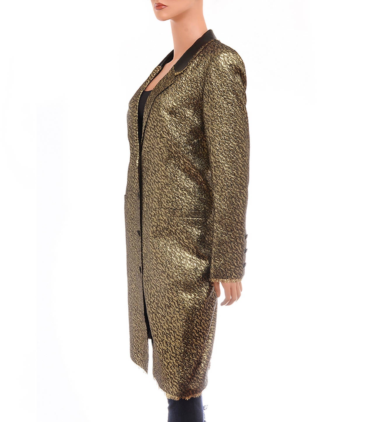 Chanel 04A Black And Gold Lame Evening Coat Fr 44 US 12 In Excellent Condition For Sale In New York, NY