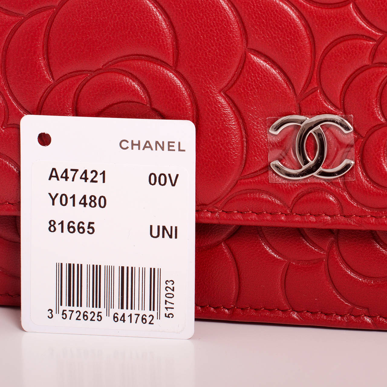 Chanel Red Lambskin Camellia Wallet On Chain (WOC) 2