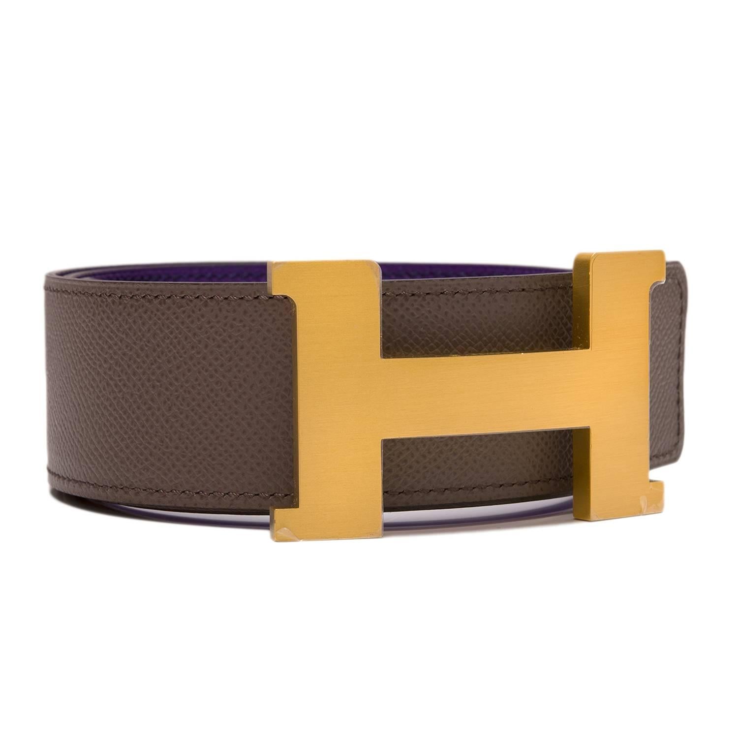 Hermes belt kit comprising an adjustable wide 42mm Constance H belt of Crocus epsom with tonal stitching reversing to Etain epsom with tonal stitching accompanied by a removable brushed gold H buckle.

Origin: France

Condition: Pristine, never