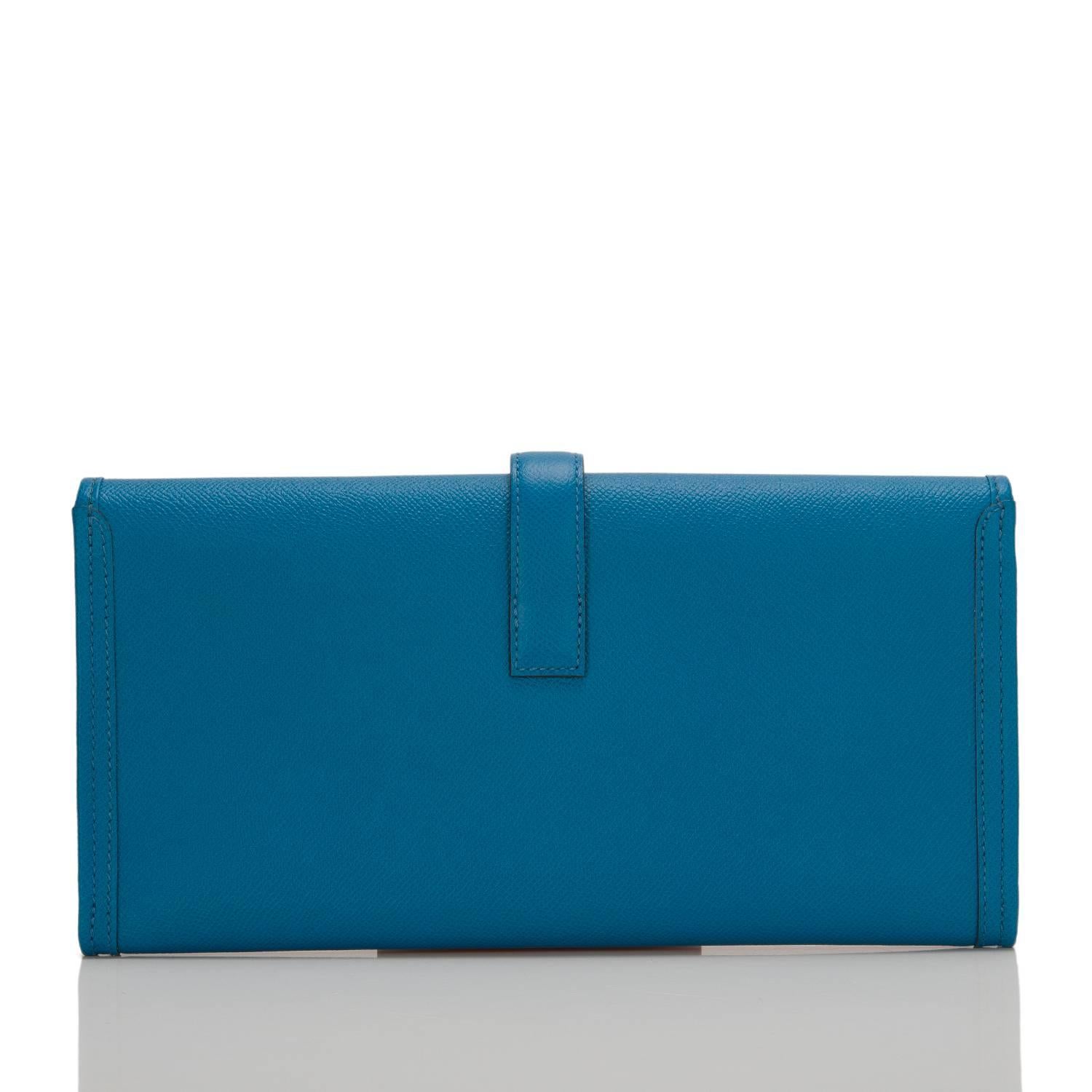 Hermes Blue Izmir Epsom Jige Elan Clutch 29cm In New Condition In New York, NY