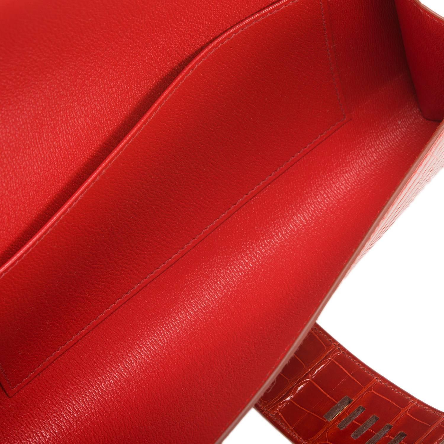 Hermes Shiny Sanguine Alligator Medor Clutch 23cm For Sale at 1stdibs  