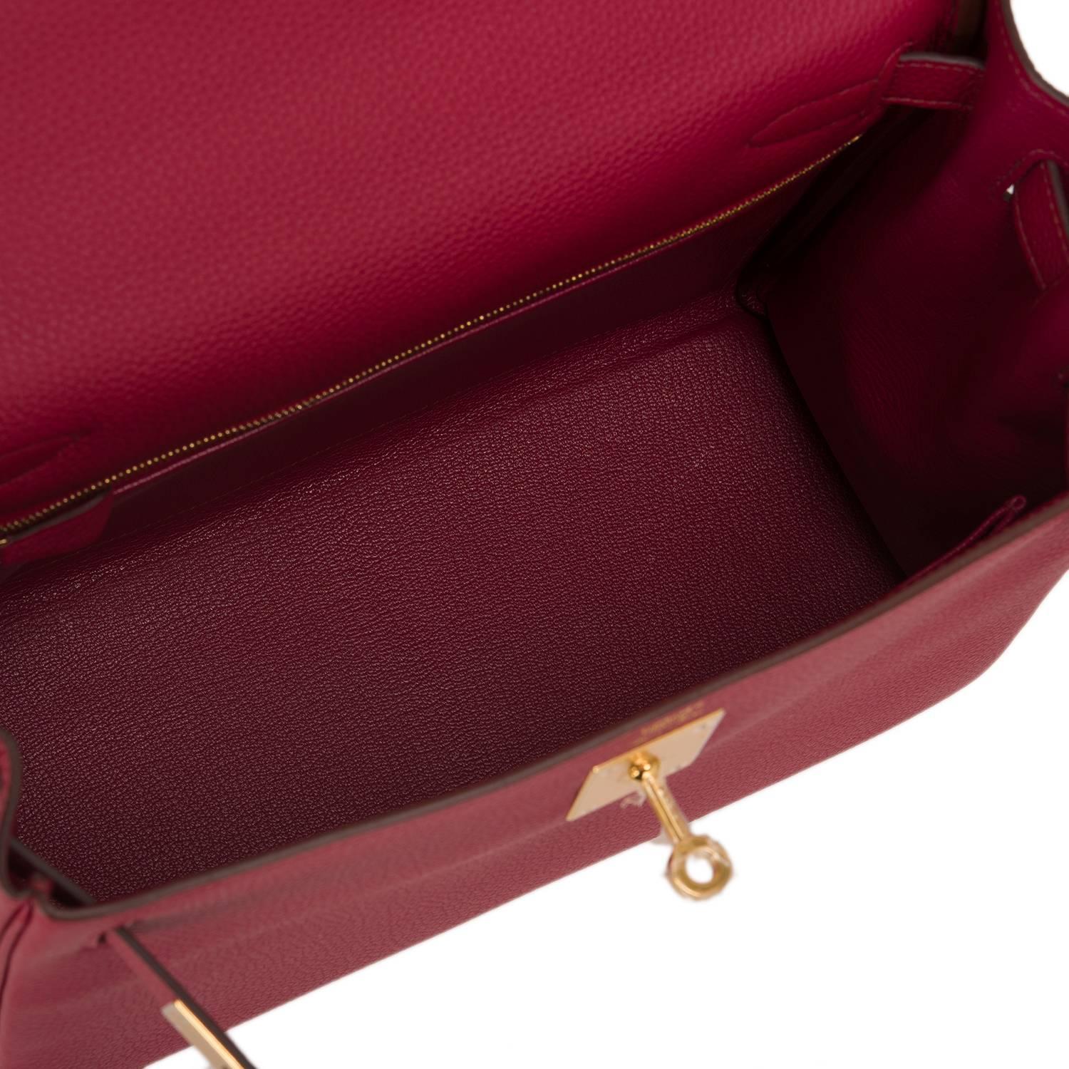 Hermes Rubis Togo Kelly 28cm Gold Hardware For Sale at 1stdibs  