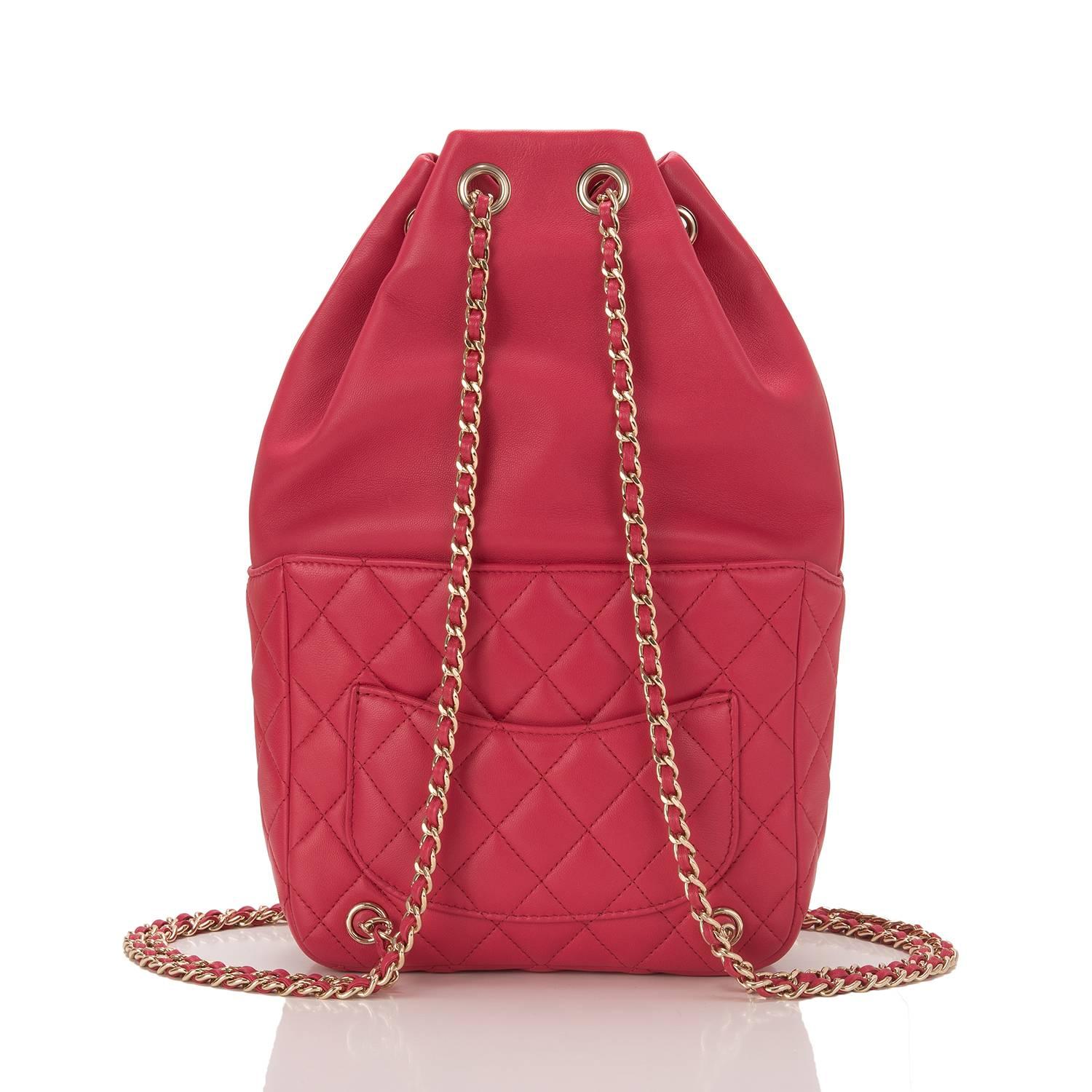Chanel Red Lambskin Flap Backpack In Excellent Condition For Sale In New York, NY