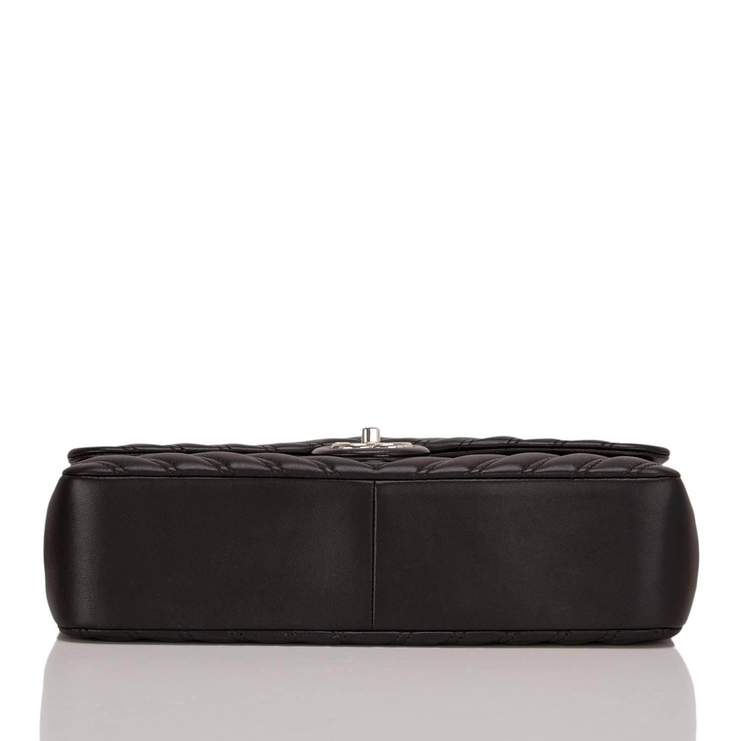 Women's Chanel Black Chevron Lambskin Jumbo Flap Bag