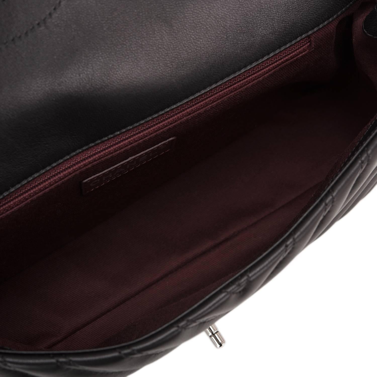 Chanel Black Chevron Lambskin Jumbo Flap Bag 2