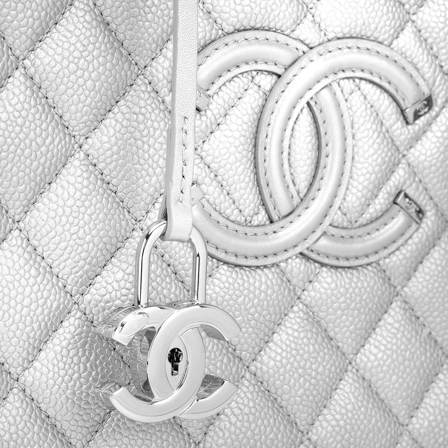 Women's Chanel Silver Caviar Medium Filigree Vanity Case