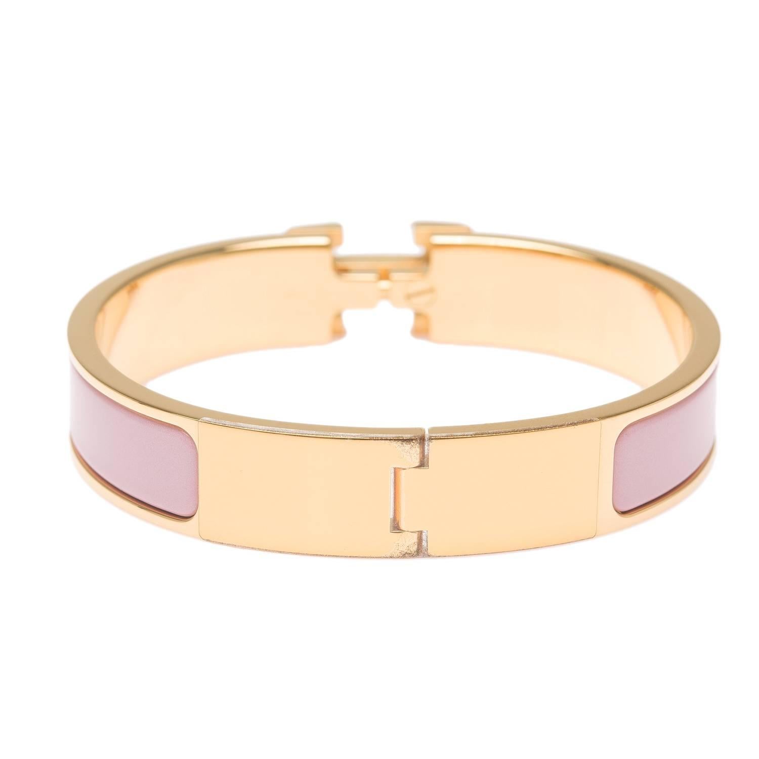 Hermes Rose Nacarat Clic Clac H Narrow Enamel Bracelet PM In New Condition For Sale In New York, NY