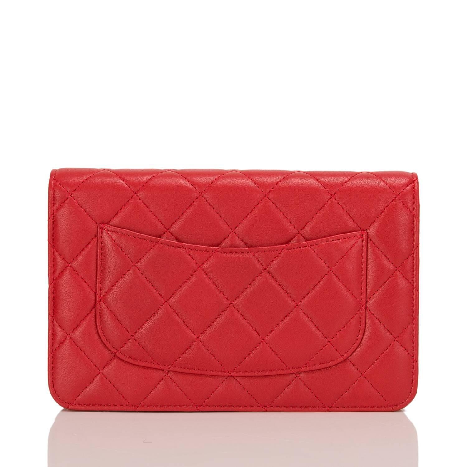 Women's Chanel Bi-color Red Quilted Lambskin Wallet On Chain with Pink CC